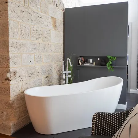 Bed & Breakfast Dimora Storica Nella Torre 3*