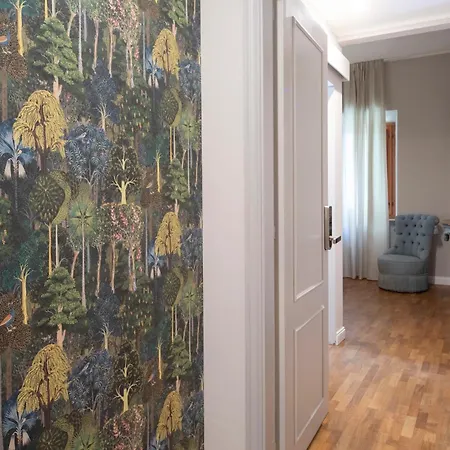 Dimora Storica Nella Torre فندق مبيت وإفطار 4*