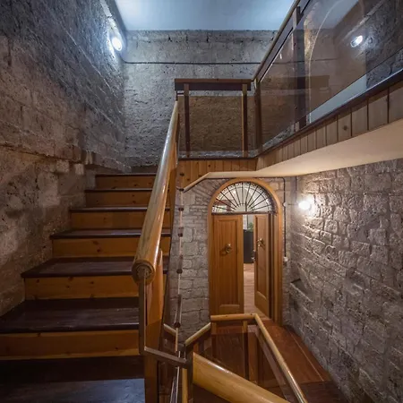 Dimora Storica Nella Torre Alojamento de Acomodação e Pequeno-almoço