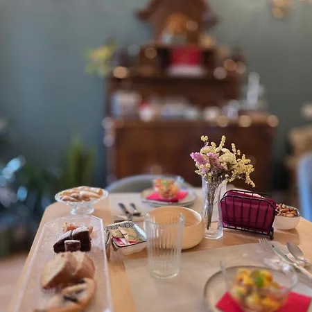 Bed & Breakfast Dimora Storica Nella Torre 3*